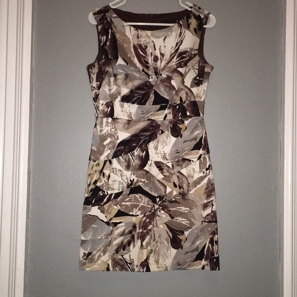 Laura petite patterned dress - Picture 1 of 2